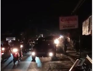 Gempa M 6,5 Guncang Sulteng, Warga Panik Berhamburan Keluar Rumah Cari Lokasi Aman
