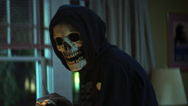 'Fear Street 4': Teori 5 Sosok Pengambil 'Buku Setan' pada Akhir 'Fear Street 3'