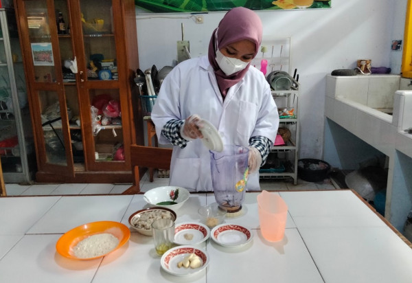 Unik, Mahasiswa Malang Ciptakan Sosis Sehat dari Ikan Barakuda, Singkong, dan Daun Kelor
