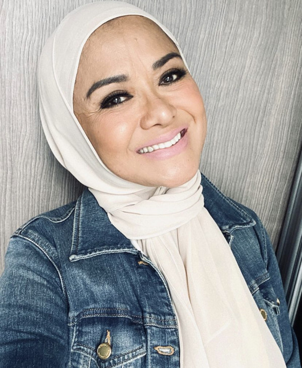 Betharia Sonata Penyanyi Era 80-an Mantap Berhijab, Begini Kehidupannya Sekarang