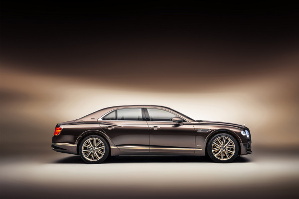 Bentley Akhirnya Jadikan Mobil Sedan Mewah Mereka Mobil Hibrid