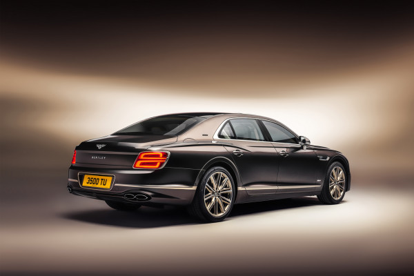 Bentley Akhirnya Jadikan Mobil Sedan Mewah Mereka Mobil Hibrid