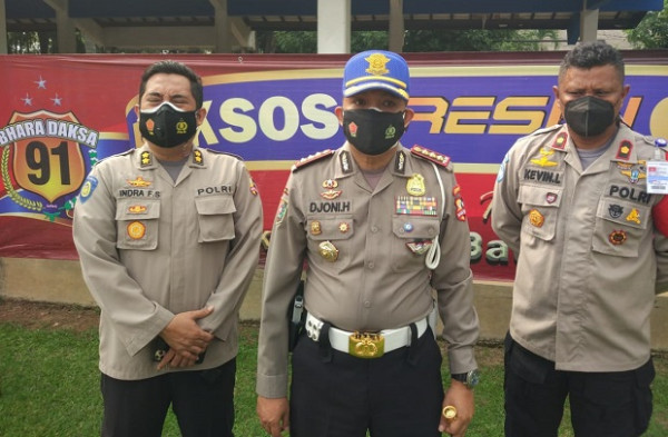 Ratusan Ojol Serbu Pusdiklantas Polri di Serpong, Senangnya Dapat Order Pesanan dan Juga Sembako
