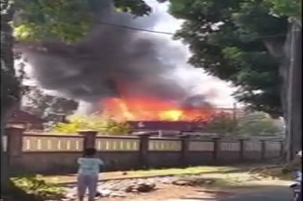 Tabung Gas Meledak, Gudang Solar di Pemukiman TNI Terbakar 1 Warga Terluka