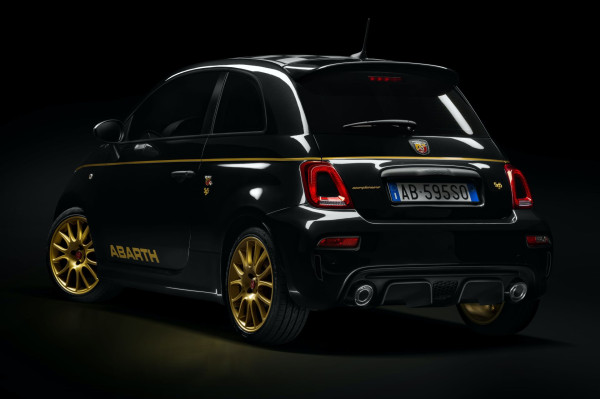 Abarth Kalajengking 595 Scorpioneoro Cuma Diproduksi 2.000 Unit di Dunia