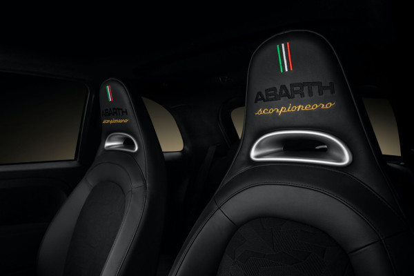 Abarth Kalajengking 595 Scorpioneoro Cuma Diproduksi 2.000 Unit di Dunia