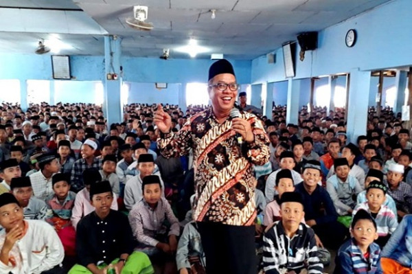 Mengenal Sosok Umar, Inovator Gerakan Sekolah Madrasah Bermartabat Berkelas Dunia