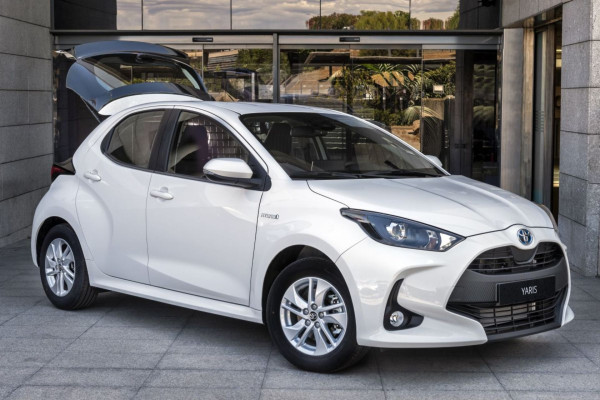 Tanpa Jok Belakang, Toyota Yaris ECOVan Hybrid Punya Bagasi Melimpah