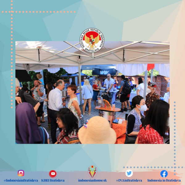 Pikat Warga Slowakia, KBRI Bratislava Gelar Bazaar dan Pameran Foto 'Magnific Indonesia'