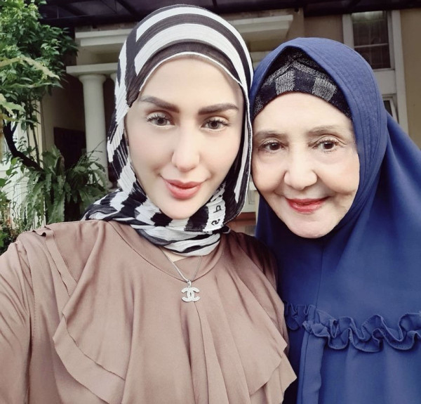 Doris Callebaut Pemeran Inem Pelayan Sexy, Apa Kabar Sekarang?