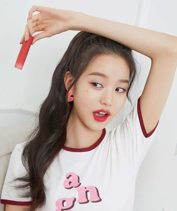 Kabar Terbaru 12 Member IZ*ONE, Ada yang Laris Jadi Model Hingga Siap Debut Solo