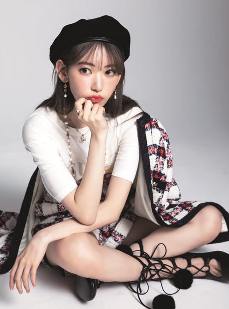 Kabar Terbaru 12 Member IZ*ONE, Ada yang Laris Jadi Model Hingga Siap Debut Solo