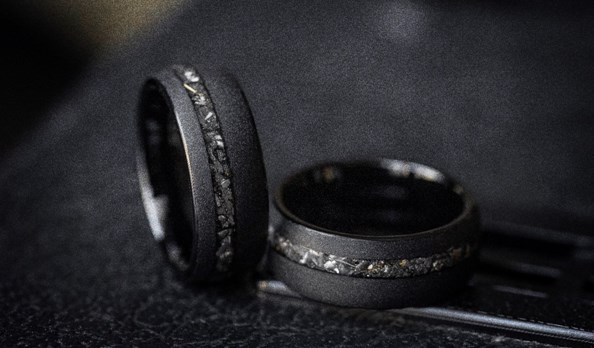 Brand Perhiasan Lokal Hadirkan Trend Baru, Cincin Kawin Meteorite