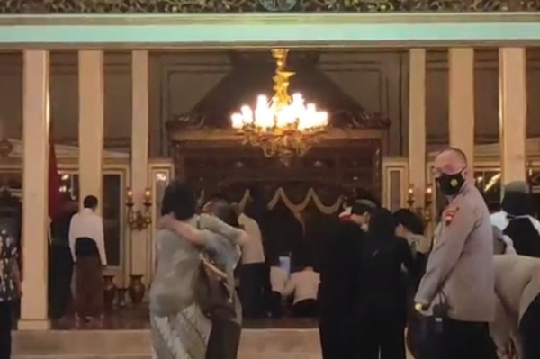 Tiba di Pura Mangkunegaran, KGPAA Mangkunegara IX Disemayamkan di Ndalem Ageng