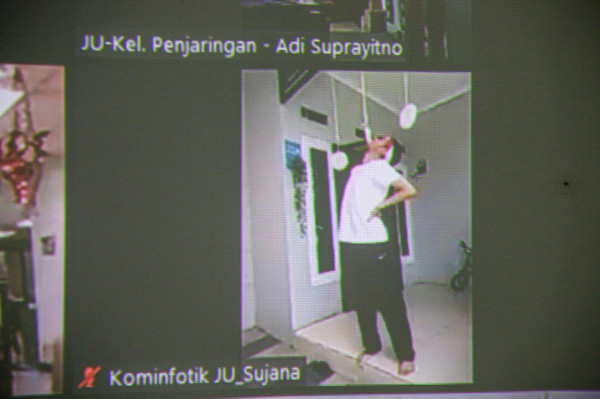 Serunya Lomba Makan Kerupuk secara Daring ala ASN Jakarta Utara, Mau Nyoba?