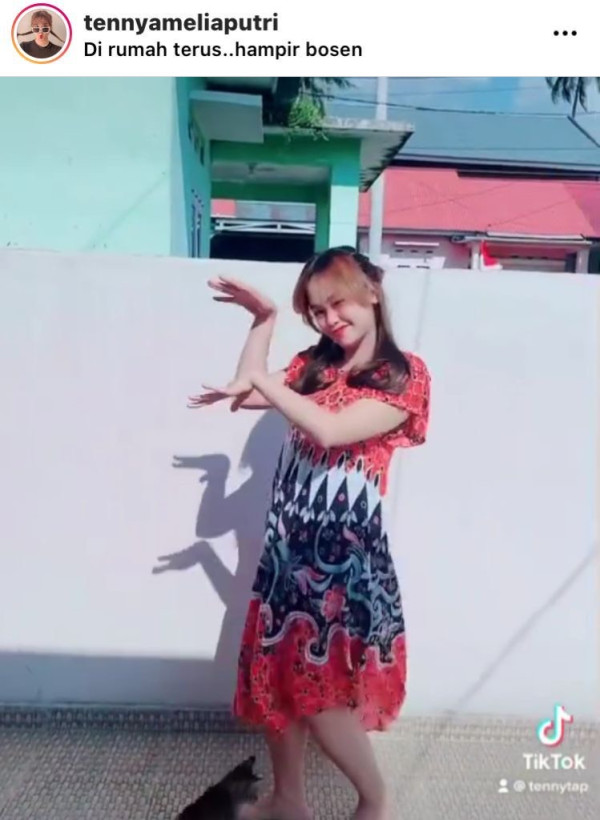 Tenny Amelia Pamer Daster Seharga Rp 35 Ribu di Tiktok: Ga Hedon Kok!