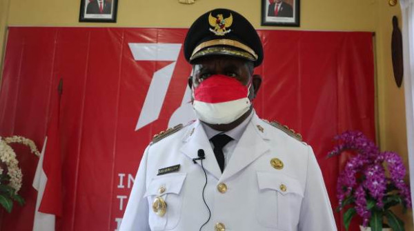 Bupati Elisa Kambu Pimpin Upacara HUT ke-76 RI di Agats
