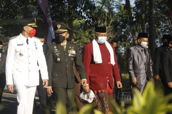 Plt Bupati Bandung Barat Minta Masyarakat Tangguh Agar Ekonomi Tumbuh