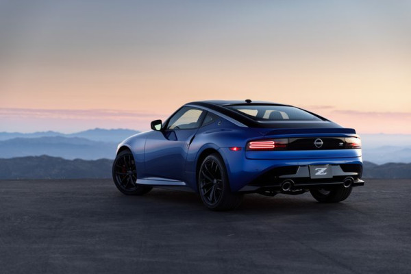 Keren Banget, Mobil Sport Nissan Z Generasi Baru Mendebut