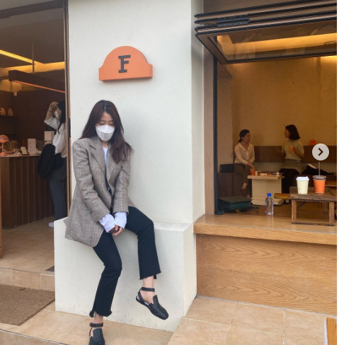 5 Fashion Style Park Shin Hye, Simpel Tapi Tetap Keren