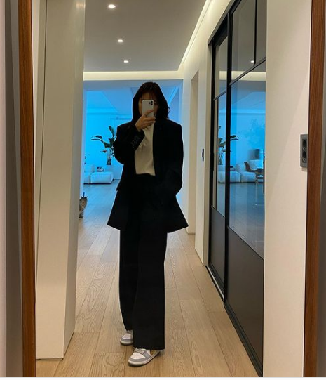 5 Fashion Style Park Shin Hye, Simpel Tapi Tetap Keren