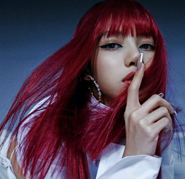 Gaya Rambut Lisa BLACKPINK untuk Ditiru, Tetap Akan Terlihat Kece meski Kamu Pakai Masker