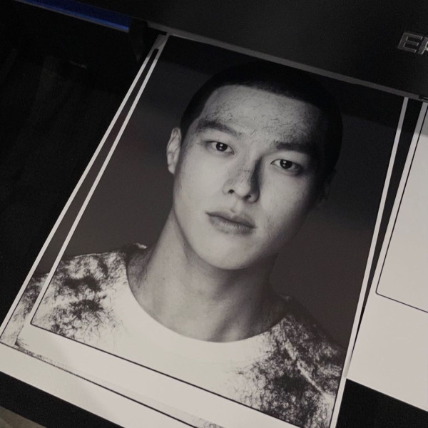 Jang Ki Young Wajib Militer, Para Artis Korea Kirim Pesan Manis