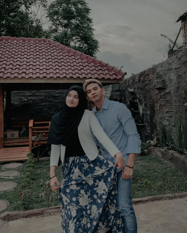 Ridho 2R Posting Foto Bareng Calon Istri, Umumkan Segera Menikah