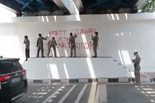 Kritik Pemerintah, Mural Street Art di Jembatan Kewek Jogja Dihapus Satpol PP