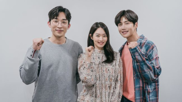 4 Fakta Unik Drama 'Hometown Cha Cha Cha', Langsung dari Kim Seon-ho dan Shin Min-a