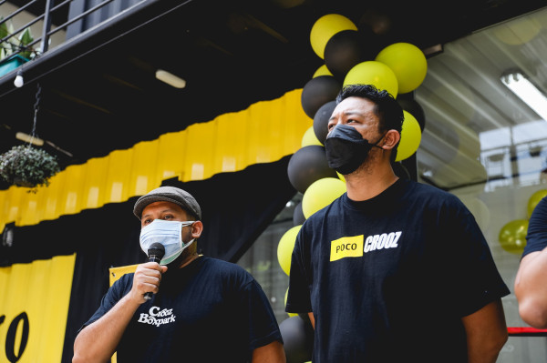 Bernuansa Hitam Kuning, POCO Store Incar Anak Muda Anti Mainstream