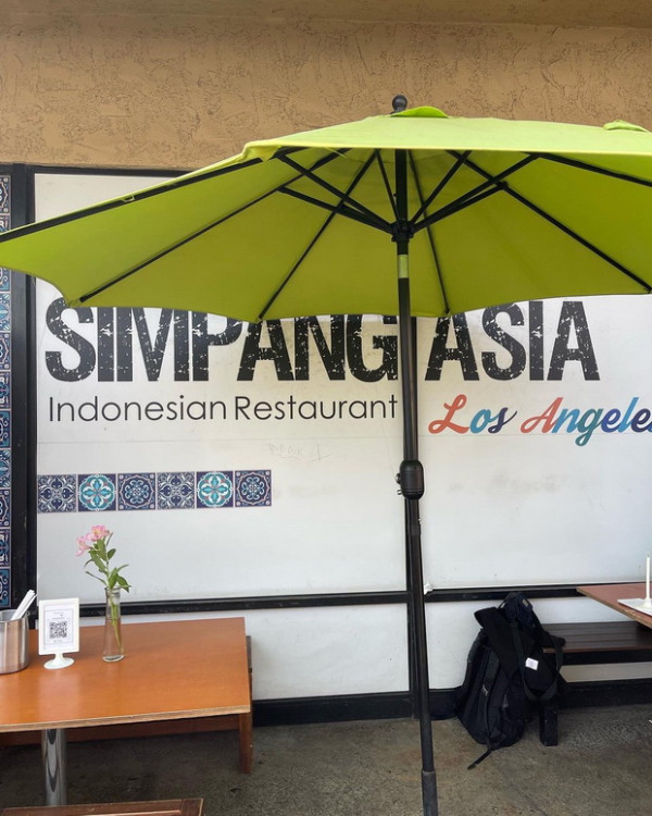 Yellow Claw Hebohkan Jagat Maya Indonesia Usai Makan Nasi Warteg di Los Angeles