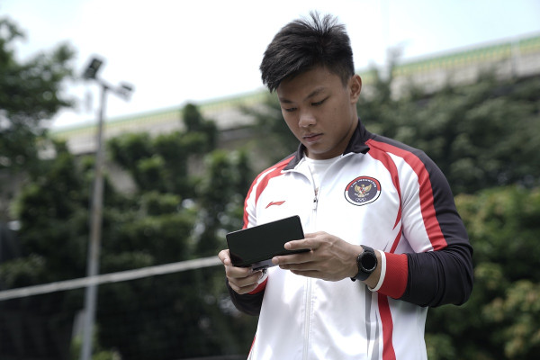 Atlet Peraih Medali Olimpiade Tokyo 2020 Dapat Galaxy Z Fold3 5G dari Samsung