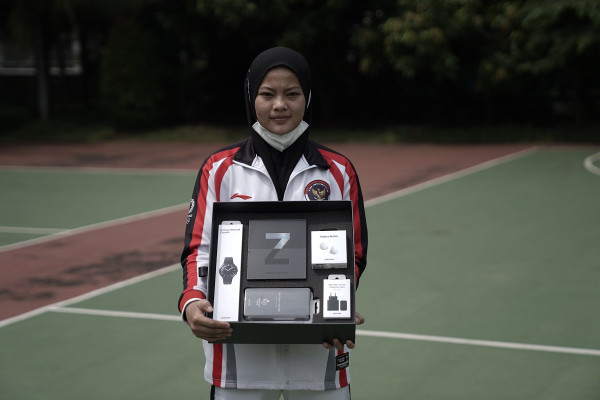 Atlet Peraih Medali Olimpiade Tokyo 2020 Dapat Galaxy Z Fold3 5G dari Samsung