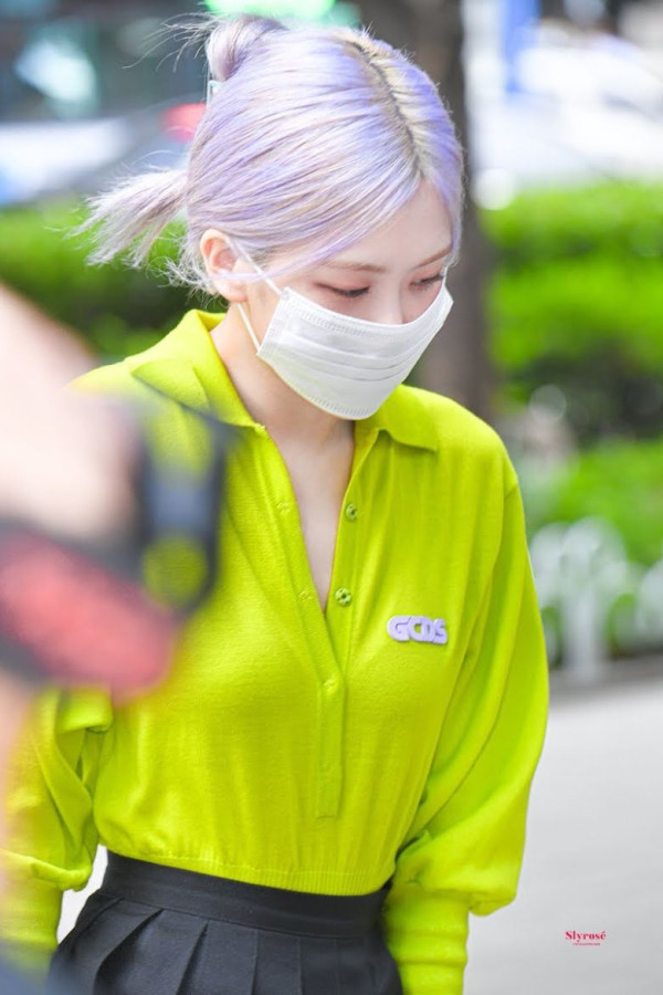 Warna Rambut Rosé BLACKPINK untuk Dicoba, dari Gaya Alami sampai Anime