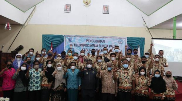 Bupati Asmat Kukuhkan Kelompok Kerja Bunda PAUD 2020-2024