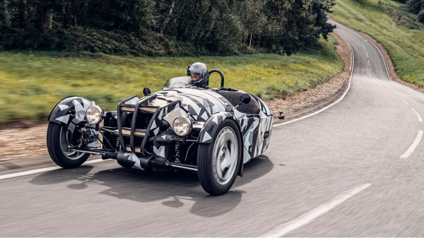 Tinggalkan Mesin Harley-Davidson Morgan 3 Wheeler Pilih Mesin Ford