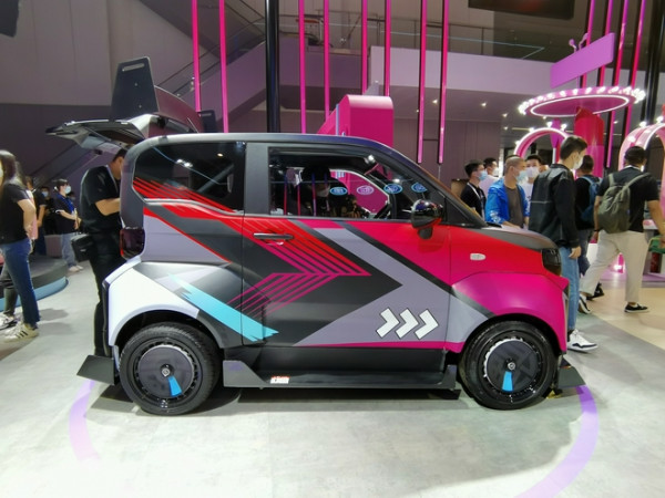 Adu Kuat Mobil Listrik Termurah di Dunia Buatan China
