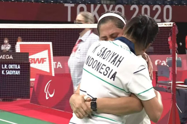 Ganda Putri Leani/Khalimatus Rebut Medali Emas di Paralimpiade Tokyo 2020