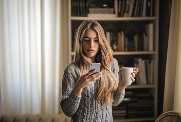Lagi Chatting-an Malah Cemas? Yuk, Kenalan dengan Texting Anxiety