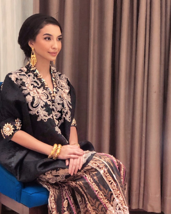 Manohara Cerai dari Pangeran Kelantan dan Alami KDRT, Begini Kehidupannya Sekarang