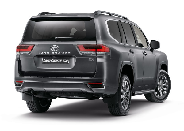 Edan, Masa Inden Toyota Land Cruiser Kini Capai 4 Tahun