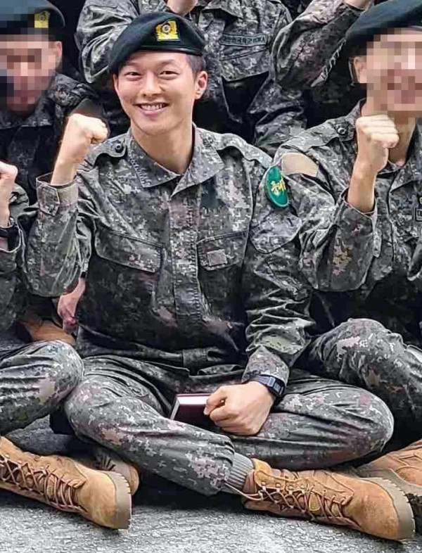 Foto Jang Ki Yong Wamil Beredar, Gagah Pakai Seragam Tentara