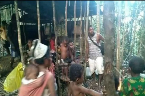 Cemas Ada Konflik Bersenjata di Maybrat, Ratusan Penduduk Bertahan Mengungsi di Hutan