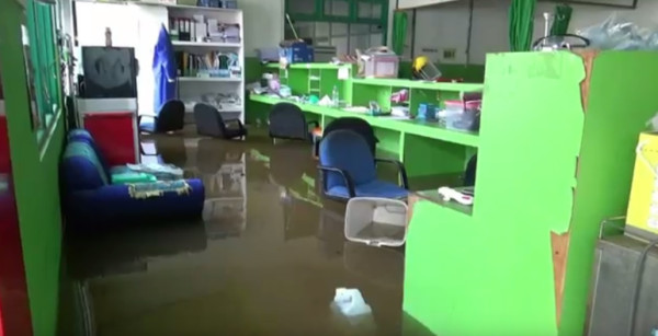 RSUD Kasongan Terendam Banjir, Pasien Terpaksa Dipindah ke RS Darurat