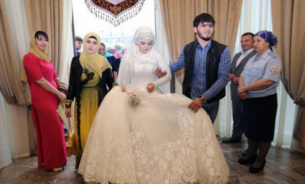 Kisah Nikah Dini paling Menggemparkan Dunia