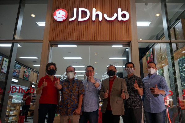 JD.ID Bikin Gerai Offline JD Hub Berkonsep Mini Market