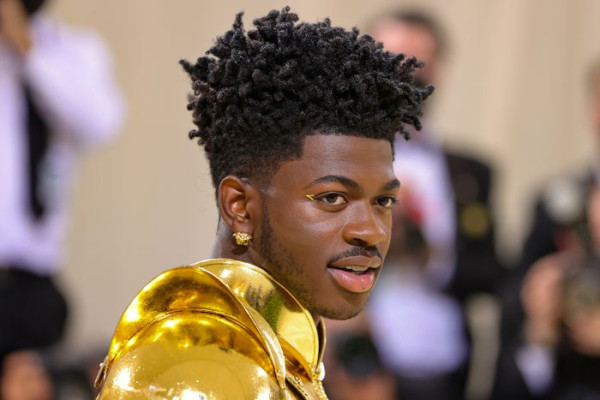 Intip Tampilan Istimewa Para Seleb Dunia di Met Gala 2021, dari Billie Eilish hingga Lil Nas X