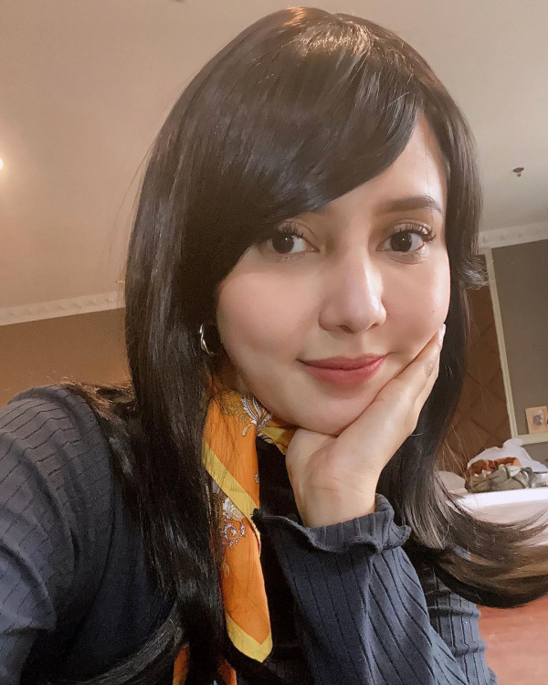 Potret Rara Nawangsih, Ibu Kandung Andin di Ikatan Cinta