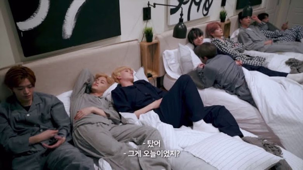 Mark NCT Hobi Mengigau, Sebut-Sebut Cinta pada Member Ini
